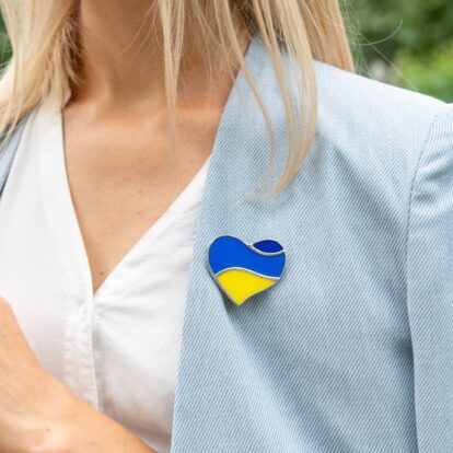 Брошка Серце України